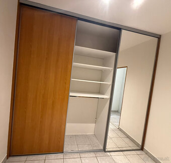 Rolldoor Satnikova skrina - 2