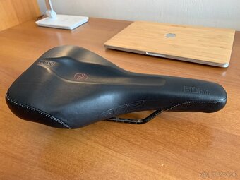 SQ lab 602 Ergolux Active sedlo - 2