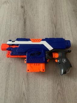 Nerf Stryfe - 2