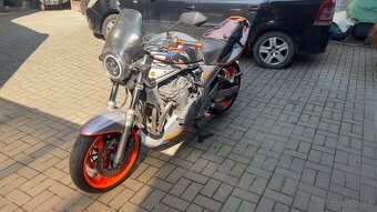 Suzuki Bandit GSF 600 - 2