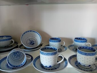 Predám čínsky porcelán kávový a čajový (nekompletný) - 2