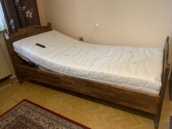 Polohovateľná posteľ - 2