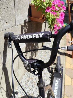 Čierna kolobežka Firefly City - 2