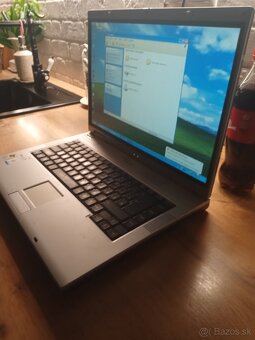 Predám notebook Fujitsu Siemens Amilo L1300 - 2