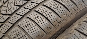 Predám zimný dvojrozmer 275/45r20+305/40r20 Pirelli - 2