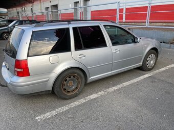 Golf 4 - 2