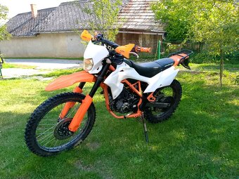 Defender 250cc - 2
