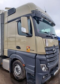 Ponúkame voľné miesto vodiča LKW-MEGA - 2