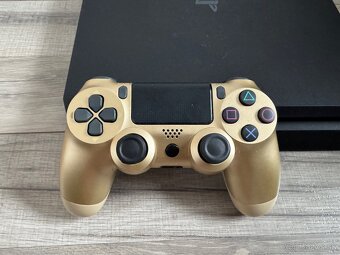 Predám Playstation 4 Slim 500GB + Controller - 2