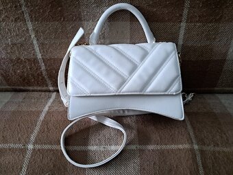 Značkové kabelky Michael Kors a Primark - 2