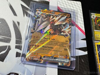 Pokemón Reshiram Album + 19x Vzácne Karty s EX + Darčeky - 2