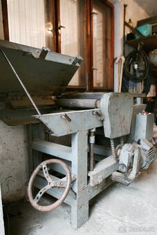 Hobľovačka prepúšťačka - 2