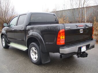 Toyota Hilux 2,5 D-4D  4x4 Zadná Uzávierka - 2