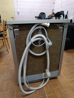 Predám umyvačku riadu Bosch - 2