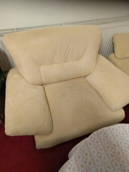 Predám gauč a kreslo - 2