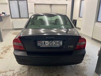 Predám Volvo S80 T6 2,9i, 200kW, r.v. 2002 Nová cena - 2