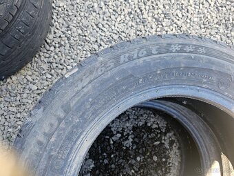 Predám zimne pneumatiky 205 /65 R16 - 2