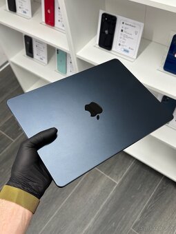 ZÁRUKA 2 ROKY / Apple MacBook Air M2 2022 / 8GB / 256GB - 2