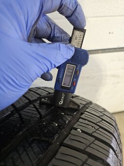 Zimné Pneu Barum Polaris5 215/70 R16 - 2
