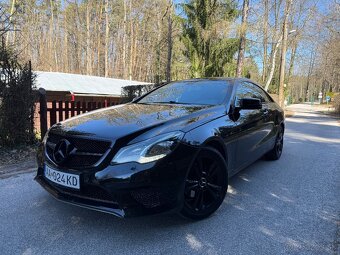 Mercedes E200 coupe - 2