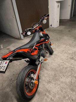 Ktm smc 690 r - 2