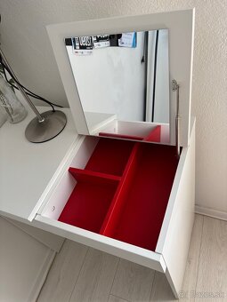 Kosmetický stoleček IKEA - 2