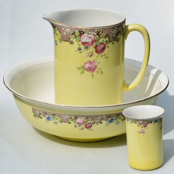 predané Starožitná veľká umývacia sada džbán + misa +váza - 2