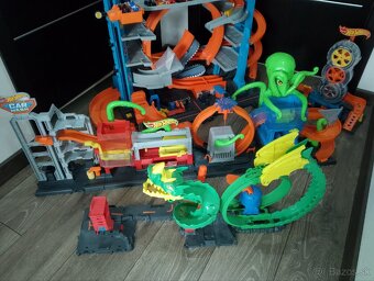 Hot Wheels - 2