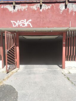 Ponúkam na predaj  GARÁŽ na Sídlisku Ťahanovce. - 2