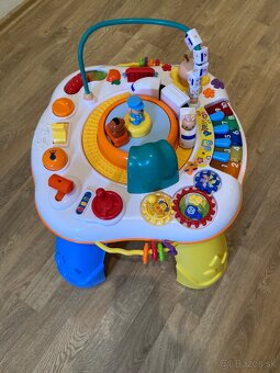 Interaktívny stolček New Baby s jazdiacim vláčikom - 2