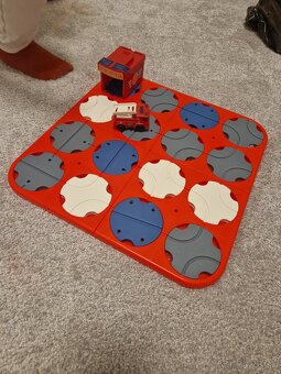 Parkovací dom, letisko auta - 2