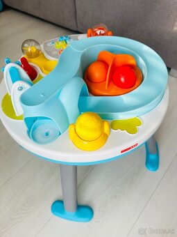 Skip hop hraci stolik - 2