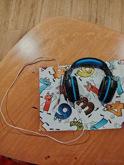 Modré slúchadlá - 2