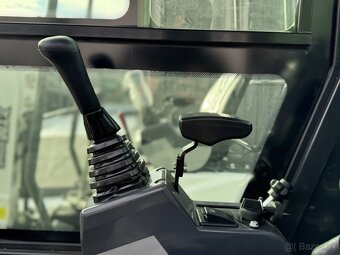 Minibagr XTM X10S PRO s kabinou - 2