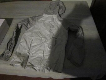 Predam vetrovku detsku. - 2