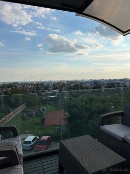 Prenájom 3 izbový byt Plato Levice - 2