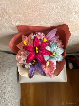 Ručne vyrábaná kytica - 2