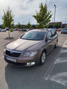 Predám Škodu SuperB Combi 2.0TDi 103KW DSG - 2