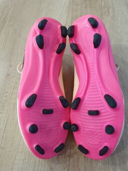 Dievčenské kopačky NIKE - 2