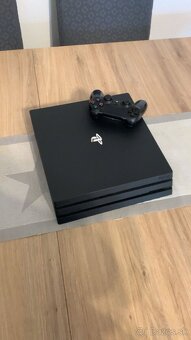 PS4 PRO 1TB - 2
