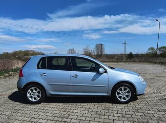 Vw golf 5 1.4 benzín 59kw - 2