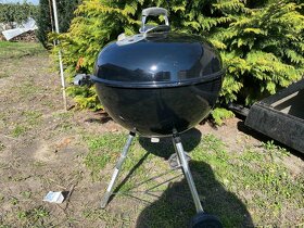 Weber gril 56cm na drevené uhlie - 2