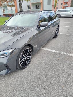 Predám BMW 320D xDrive Touring M-Paket r.v.2023/35tis.km - 2