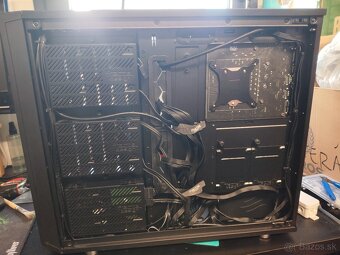 Fractal Meshify + Noctua + gold zdroj - 2