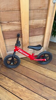 Červené Odrážadlo Dema - 2