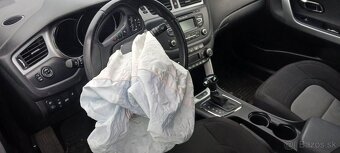 Kia ceed jd combi 1.6 CRDi automat rozpredám - 2