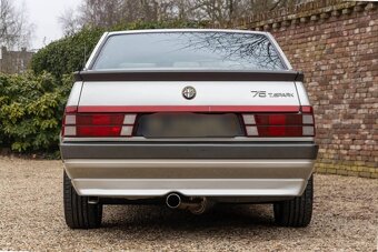 Alfa Romeo 75 2.0 Twin Spark - 2