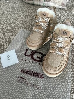 UGG Lowmel - 2