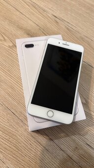 Predám/Vymením Apple iPhone 8 Plus  256GB Silver - 2