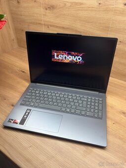 Predám notebook Lenovo - 2